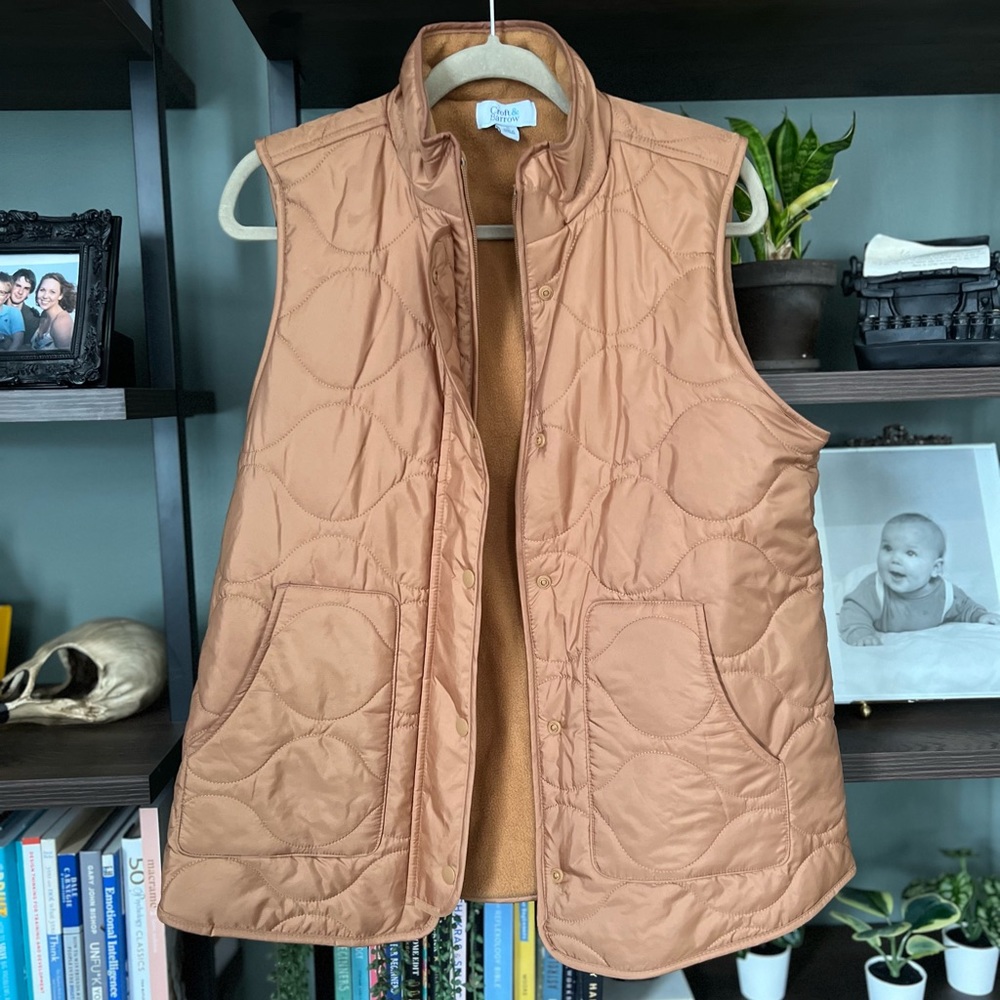 Croft & Barrow - Women’s Vest - Tan - Medium